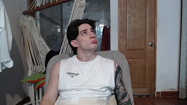 AteneoJr online show from November 2025 04:12:01 AM