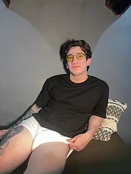 AteneoJr online show from March 2026 01:00:02 AM