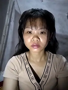 Snapshot of LinhNa999 chatting on September 2025 02:00:02 AM LinhNa999 online show from September 2025 02:00:02 AM