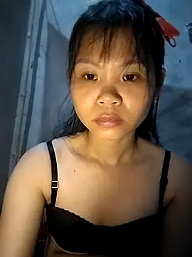 Snapshot of LinhNa999 chatting on September 2025 12:40:02 PM LinhNa999 online show from September 2025 12:40:02 PM