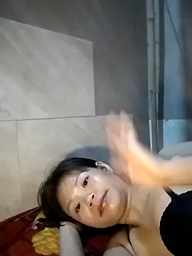 Snapshot of LinhNa999 chatting on September 2025 07:01:02 AM LinhNa999 online show from September 2025 07:01:02 AM