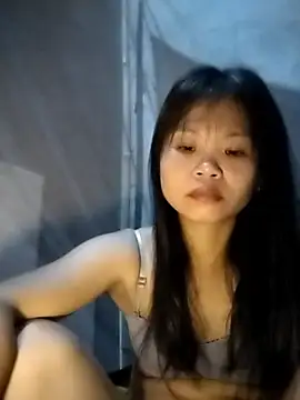 Snapshot of LinhNa999 chatting on October 2025 12:14:02 PM LinhNa999 online show from October 2025 12:14:02 PM