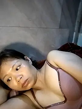 Snapshot of LinhNa999 chatting on October 2025 05:08:01 AM LinhNa999 online show from October 2025 05:08:01 AM