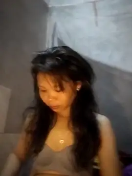 Snapshot of LinhNa999 chatting on October 2025 12:11:01 PM LinhNa999 online show from October 2025 12:11:01 PM