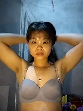 Snapshot of LinhNa999 chatting on October 2025 01:02:02 PM LinhNa999 online show from October 2025 01:02:02 PM