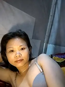 Snapshot of LinhNa999 chatting on November 2025 12:38:02 PM LinhNa999 online show from November 2025 12:38:02 PM