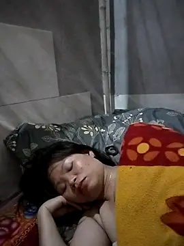 Snapshot of LinhNa999 chatting on February 2026 01:40:01 PM LinhNa999 online show from February 2026 01:40:01 PM