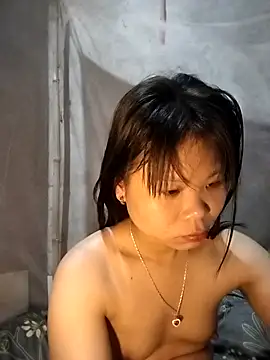 Snapshot of LinhNa999 chatting on February 2026 01:57:02 AM LinhNa999 online show from February 2026 01:57:02 AM