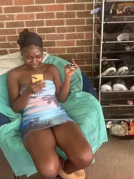 Snapshot of sprinklingfairy chatting on October 2025 03:38:02 PM sprinklingfairy online show from October 2025 03:38:02 PM