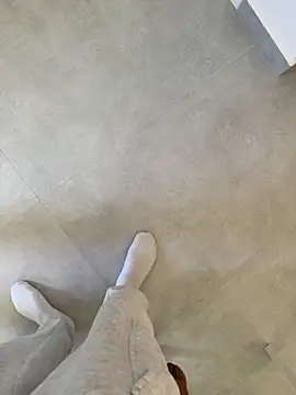 Manu97k online show from March 2026 10:19:01 AM