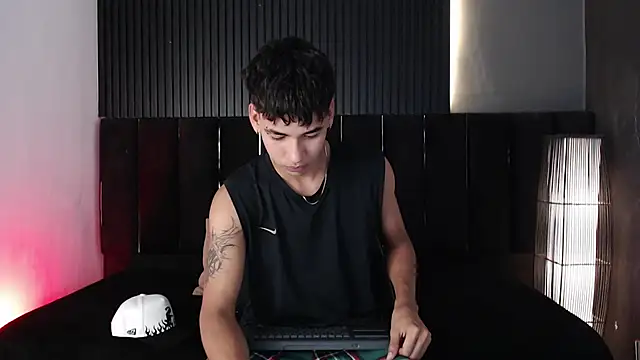 Dominic ghost online show from December 2025 12:06:01 AM