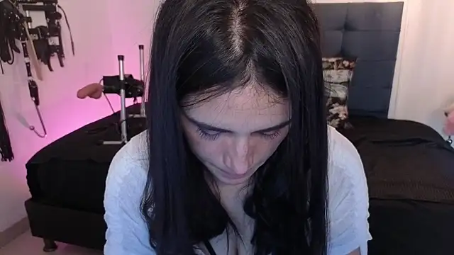 Snapshot of elowen_halley1 chatting on September 2025 06:53:01 PM elowen halley1 online show from September 2025 06:53:01 PM