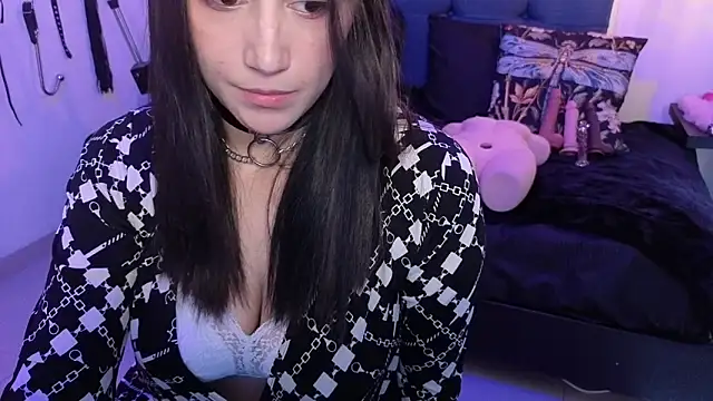 Snapshot of elowen_halley1 chatting on September 2025 06:00:01 PM elowen halley1 online show from September 2025 06:00:01 PM