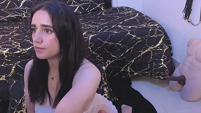 Snapshot of elowen_halley1 chatting on November 2025 07:35:01 PM elowen halley1 online show from November 2025 07:35:01 PM