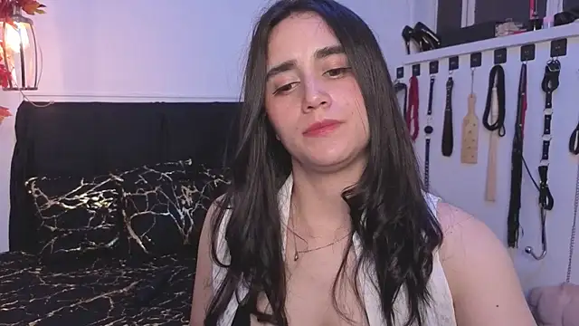 Snapshot of elowen_halley1 chatting on November 2025 06:50:02 PM elowen halley1 online show from November 2025 06:50:02 PM