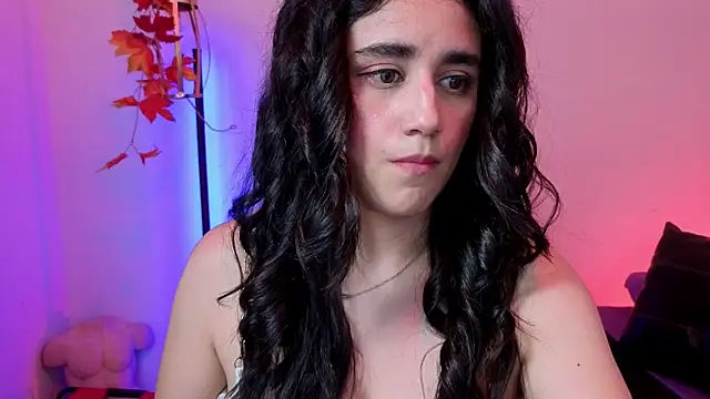 elowen halley1 online show from March 2026 07:14:01 PM