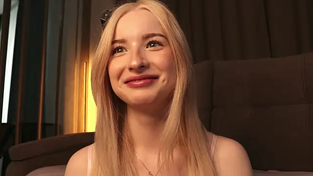 Nana Wilson online show from April 2026 04:18:02 AM