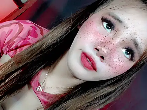 Snapshot of Sugarfucker20 chatting on September 2025 06:35:01 AM Sugarfucker20 online show from September 2025 06:35:01 AM