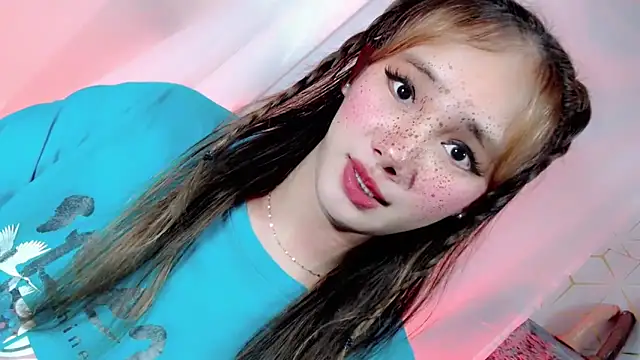 Snapshot of Sugarfucker20 chatting on November 2025 12:05:02 PM Sugarfucker20 online show from November 2025 12:05:02 PM