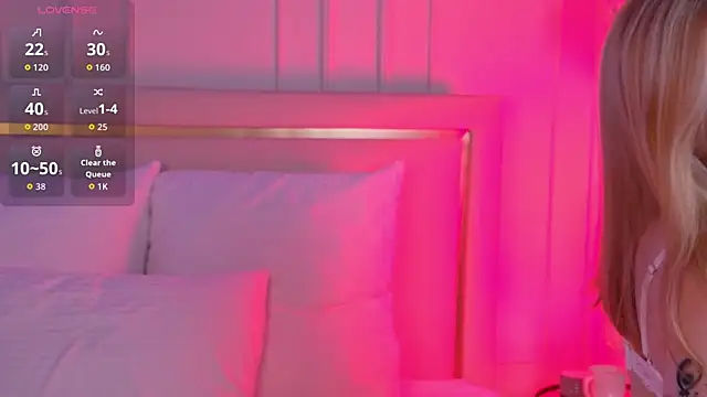 VelvetHell online show from October 2025 03:38:01 AM