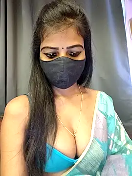 Misss-julli online show from February 2026 06:42:02 AM