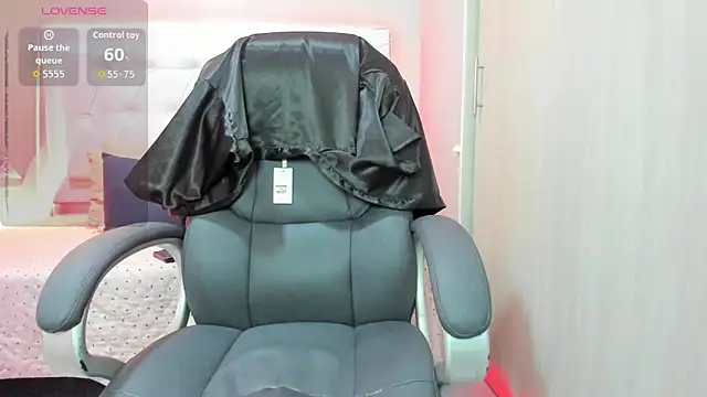 melany  rosse online show from October 2025 01:07:01 PM