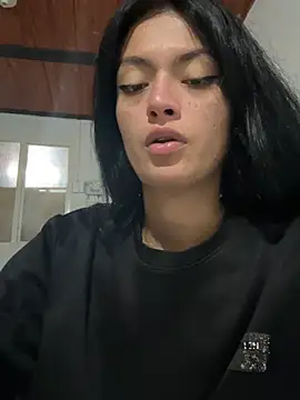 Snapshot of LiaCollings chatting on January 2026 12:15:01 AM LiaCollings online show from January 2026 12:15:01 AM