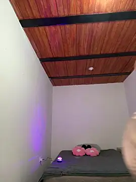 Snapshot of LiaCollings chatting on February 2026 11:35:02 AM LiaCollings online show from February 2026 11:35:02 AM