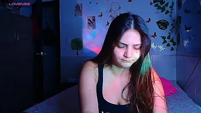 Snapshot of emily_cooper_t chatting on June 2026 12:25:02 AM emily cooper t online show from June 2026 12:25:02 AM