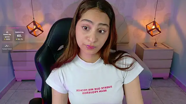 AIXATRISTA1 online show from October 2025 07:45:01 PM