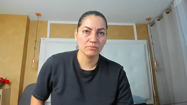 Heidy milf online show from June 2026 08:18:01 PM