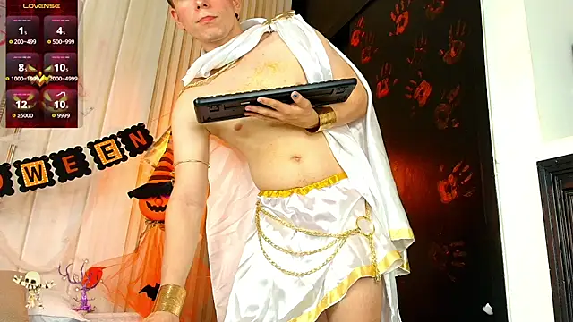 TaylerWhite online show from November 2025 12:40:02 PM