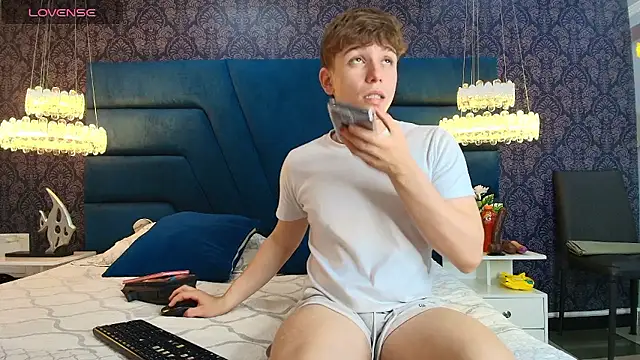 TaylerWhite online show from January 2026 11:48:02 AM