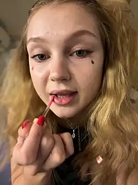 Emaline Fane online show from October 2025 07:04:02 PM