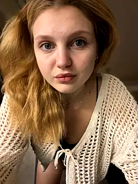 Emaline Fane online show from November 2025 06:21:01 PM