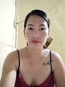 wildxxxGia online show from September 2025 04:10:02 PM