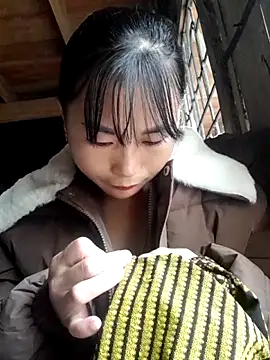 Sunyinn online show from October 2025 12:35:01 AM