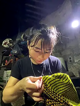 Sunyinn online show from November 2025 01:48:02 AM