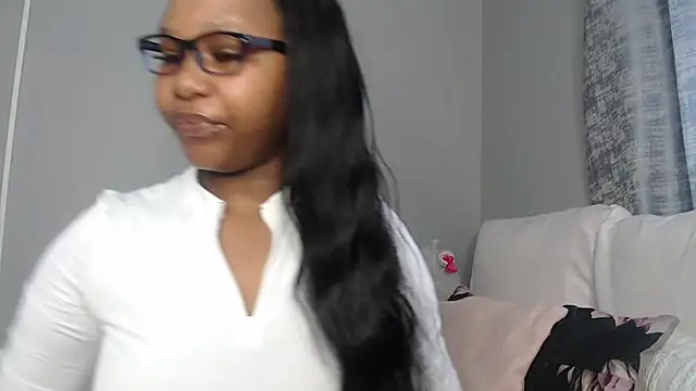 DarrkDeeva68 online show from October 2025 12:05:01 PM