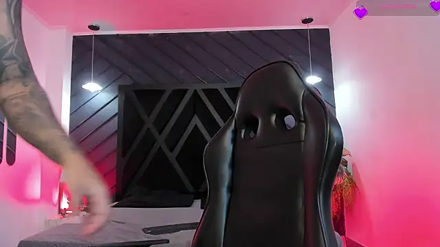 Snapshot of marco_garciia_ chatting on February 2026 11:19:01 PM marco garciia online show from February 2026 11:19:01 PM