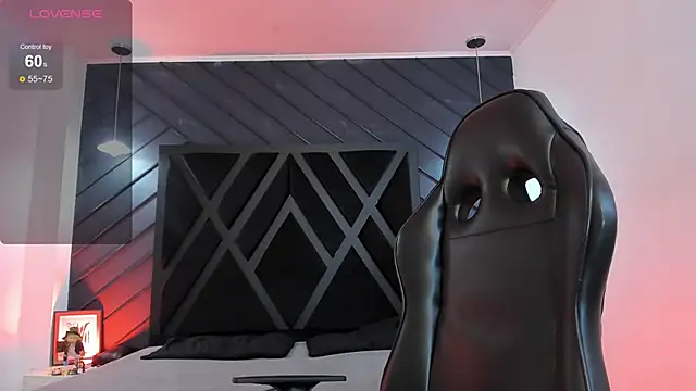 Snapshot of marco_garciia_ chatting on February 2026 11:19:02 PM marco garciia online show from February 2026 11:19:02 PM