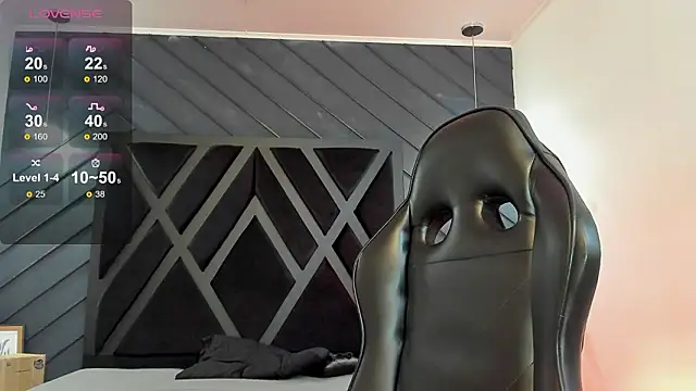 Snapshot of marco_garciia_ chatting on February 2026 11:20:02 PM marco garciia online show from February 2026 11:20:02 PM