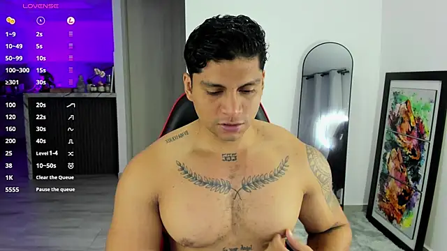 Nicolasmontoya16 online show from October 2025 04:04:02 AM