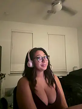 Snapshot of minhaa_gamer chatting on September 2025 10:08:01 AM minhaa gamer online show from September 2025 10:08:01 AM