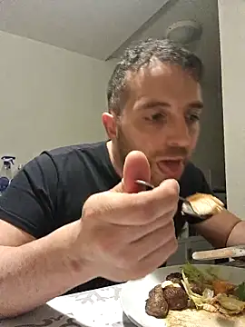 spaccaa online show from April 2026 08:22:01 PM