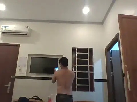 Snapshot of Boy_kuto77 chatting on July 2026 10:18:01 AM Boy kuto77 online show from July 2026 10:18:01 AM
