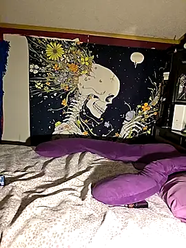 xXKnifeRiderXx online show from September 2025 01:53:02 AM