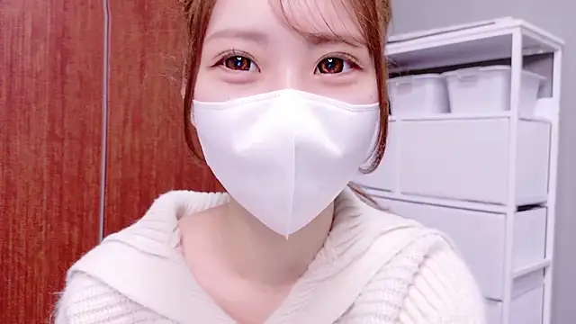 Snapshot of Ema_o0_chan chatting on October 2025 11:22:01 AM Ema o0 chan online show from October 2025 11:22:01 AM