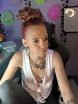 Purple2StayThnxx online show from September 2025 11:17:02 PM