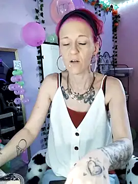 Purple2StayThnxx online show from October 2025 12:59:02 PM